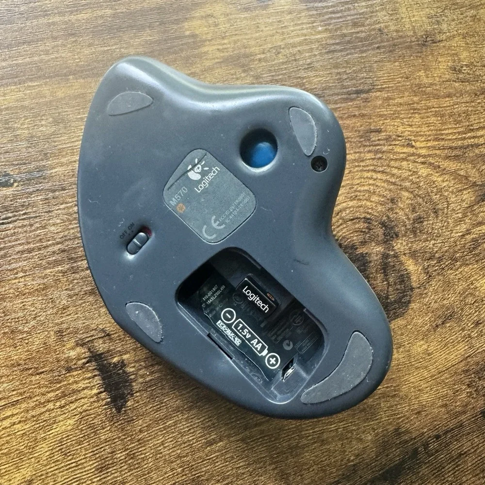 Logitech Trackman Logi M570 Wireless Trackball Mouse &‎ USB Receiver